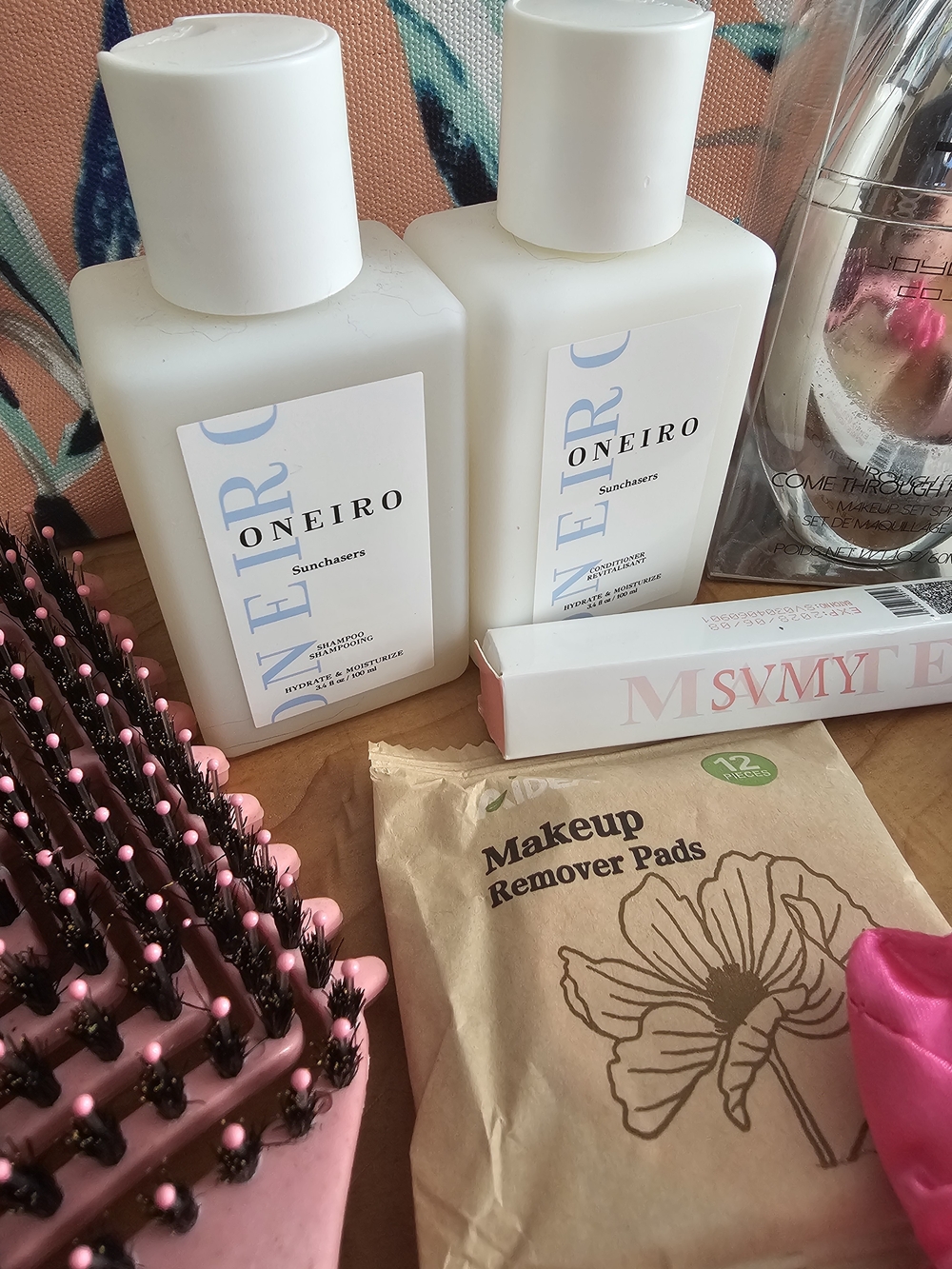 Pink Floral Cosmetic Bag with Bath & Body Essentials - Picture 4 of 6